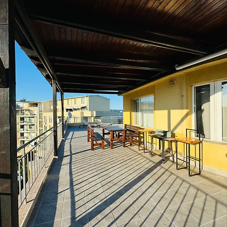 Aqua Blue 38 Penthouse Sunny