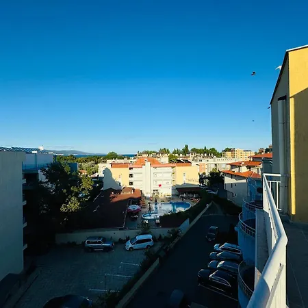 Aqua Blue 38 Penthouse Sunny Slantschew brjag