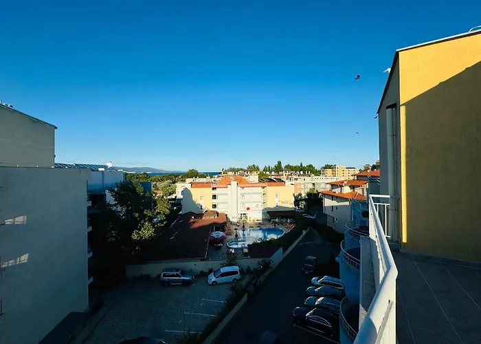 Aqua Blue 38 Penthouse Sunny ساني بيتش